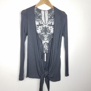 Dulce Carola | LightLongsleeve Gray Jewelled Wrap